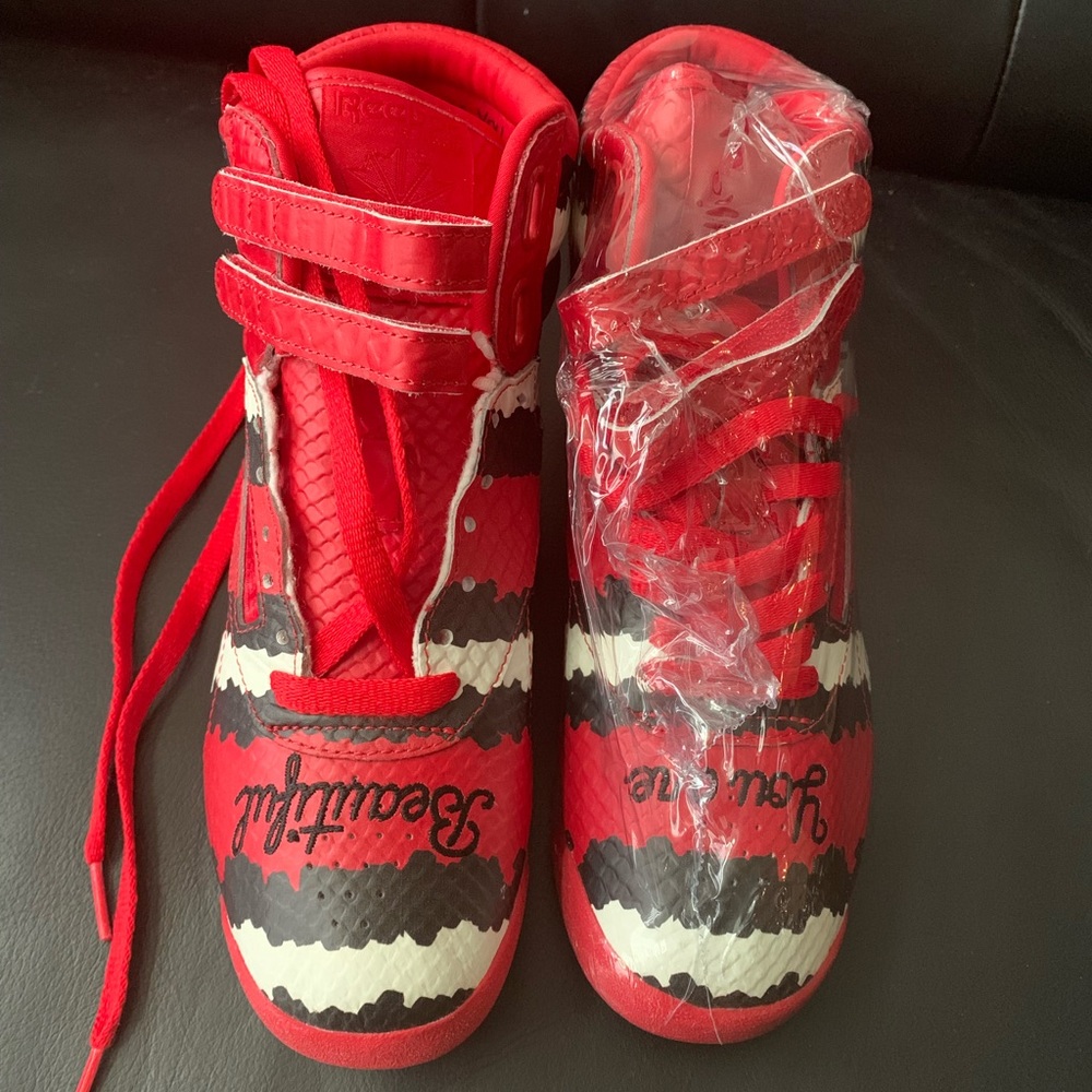 Melody ehsani classic reebok pump